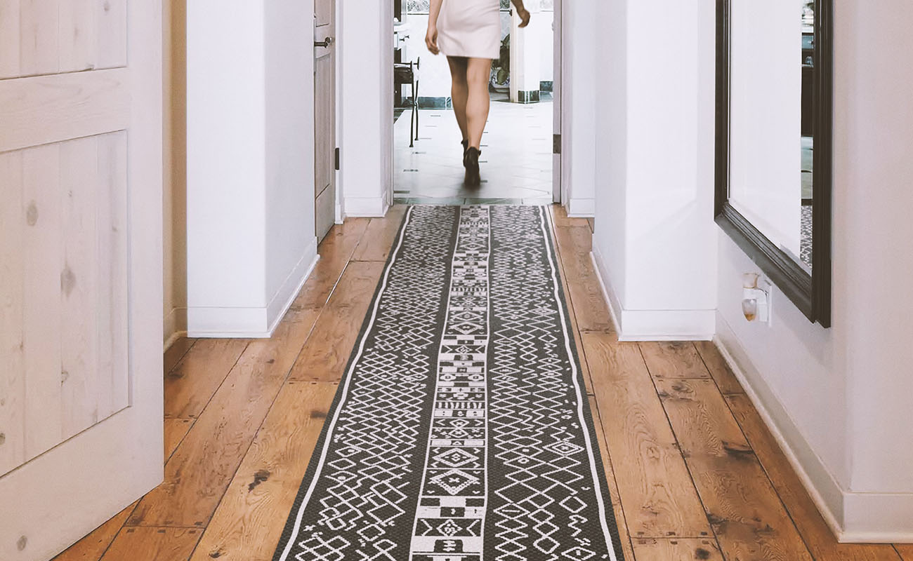 https://www.mercuryflooring.com/sites/default/files/Hallway-runner_0.jpg